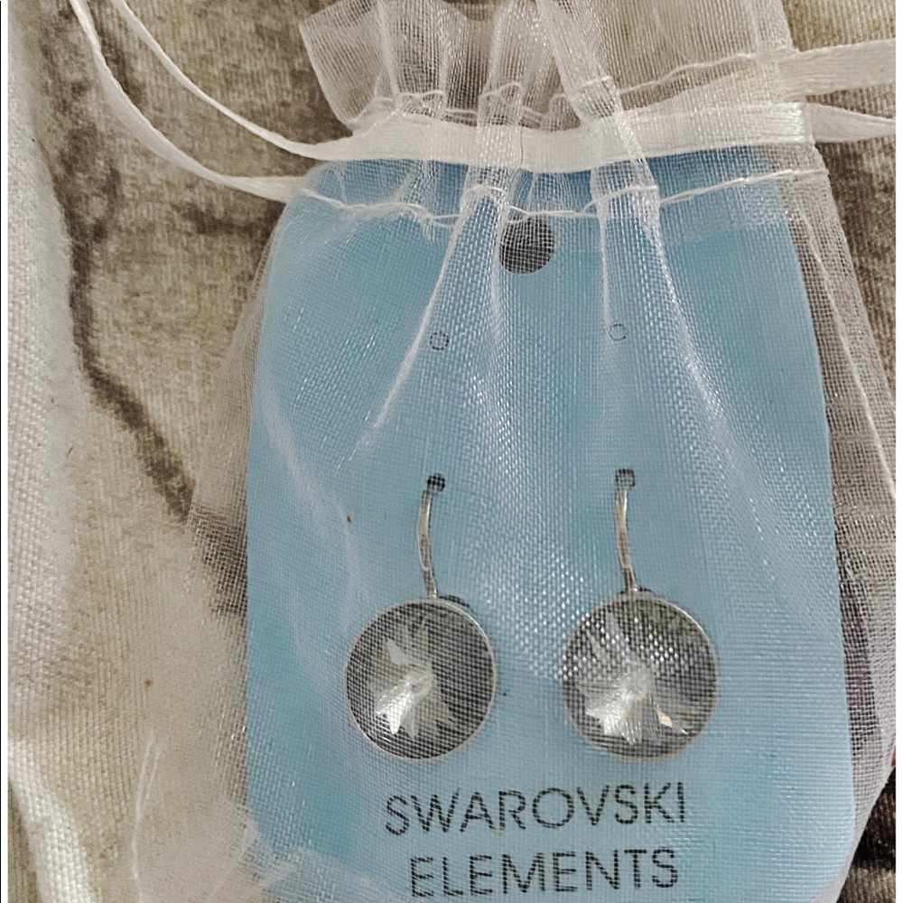 Bella drop earrings